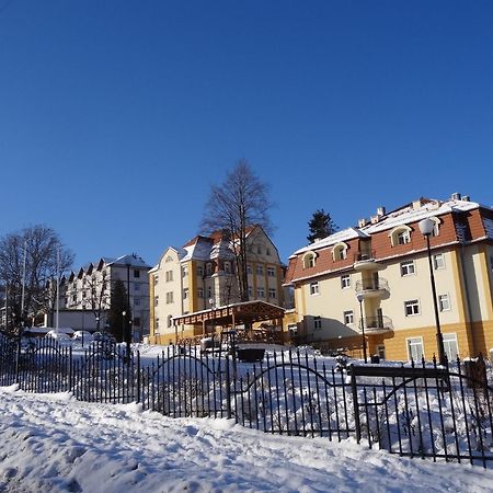 Zdrojowy Sanus Otel Świeradów-Zdrój Dış mekan fotoğraf